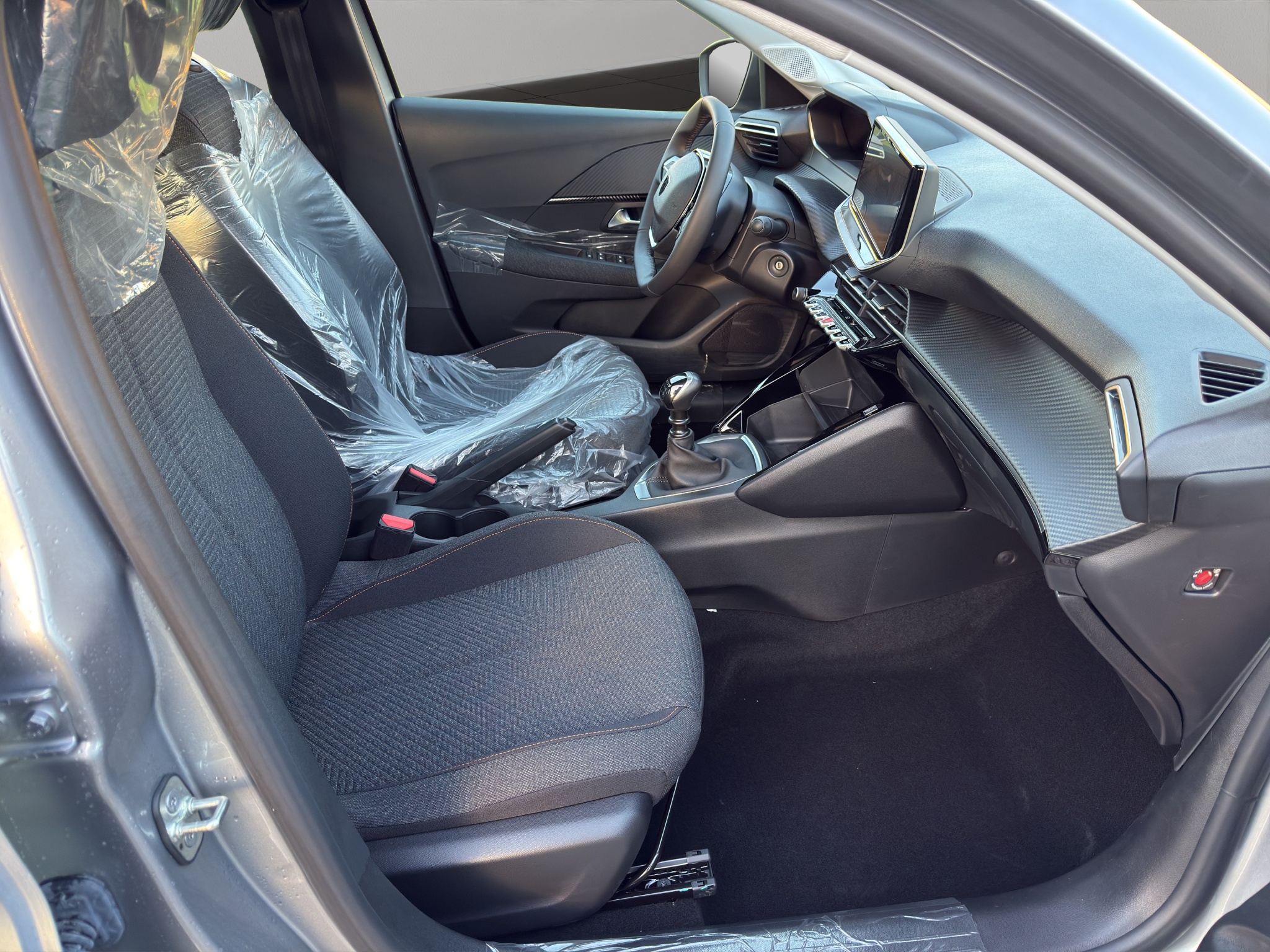 VR3UPHNESS50104UE_18