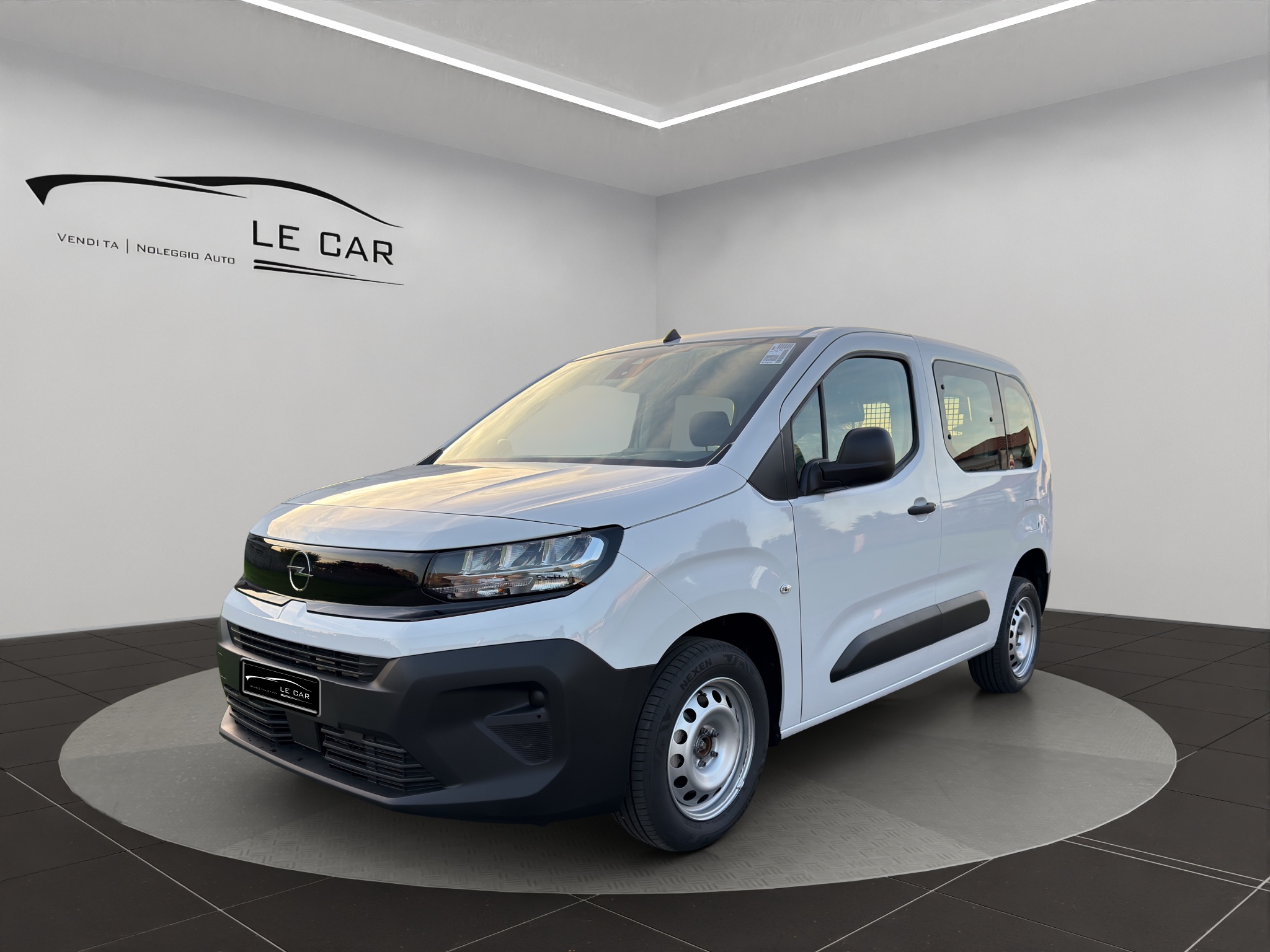 W0VEDYHT9SJ749244_02