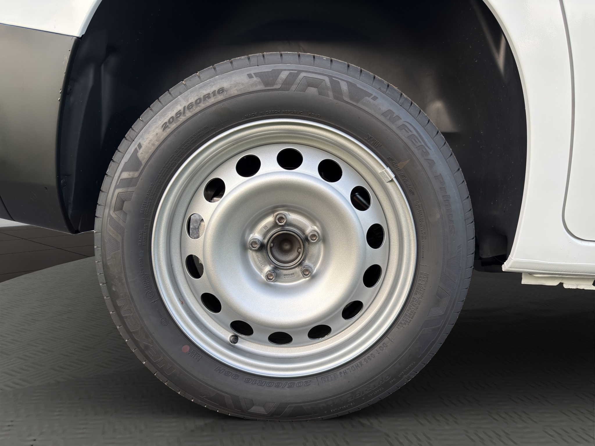 W0VEDYHT9SJ749244_22