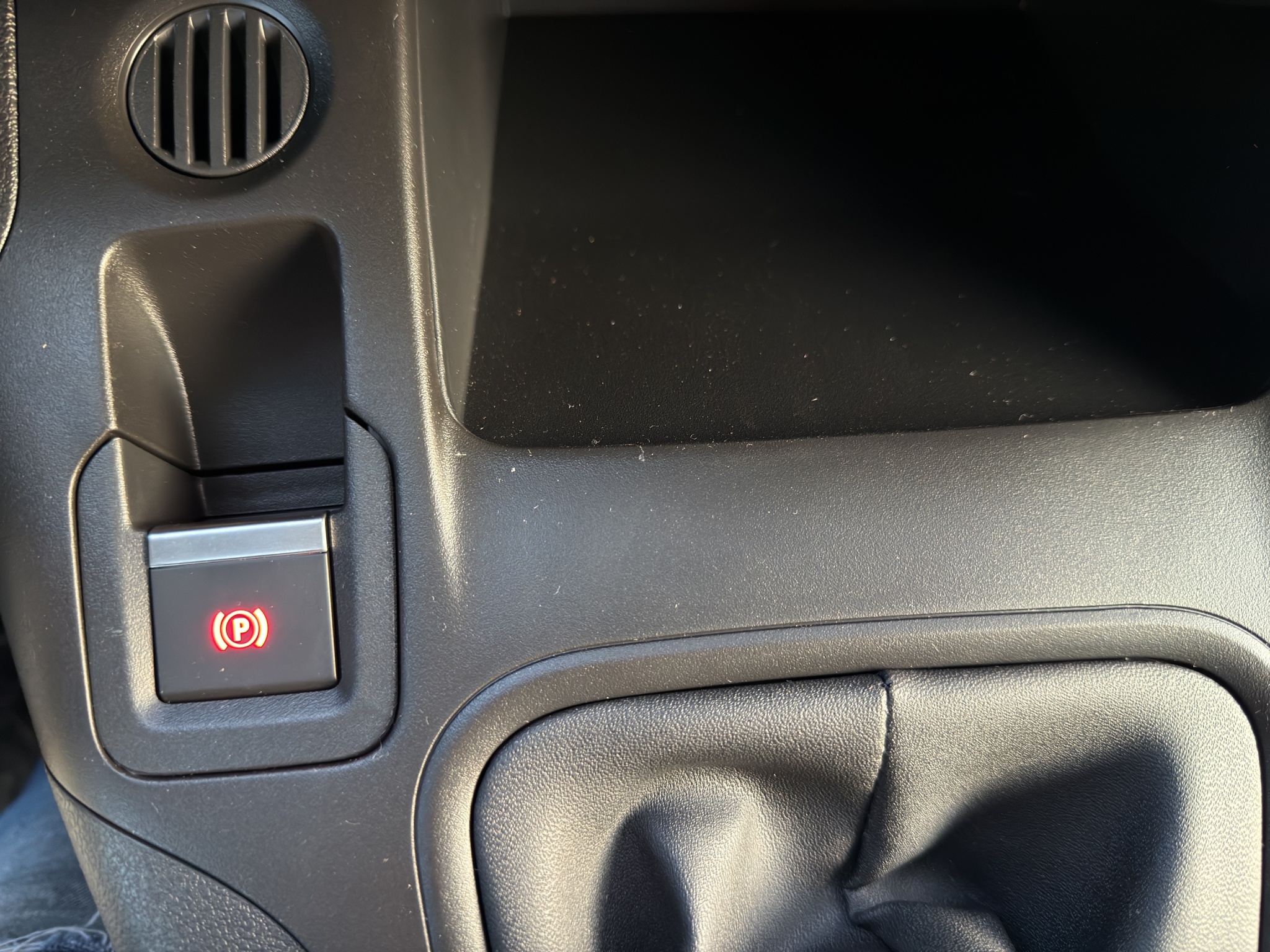 W0VEDYHT9SJ749244_24