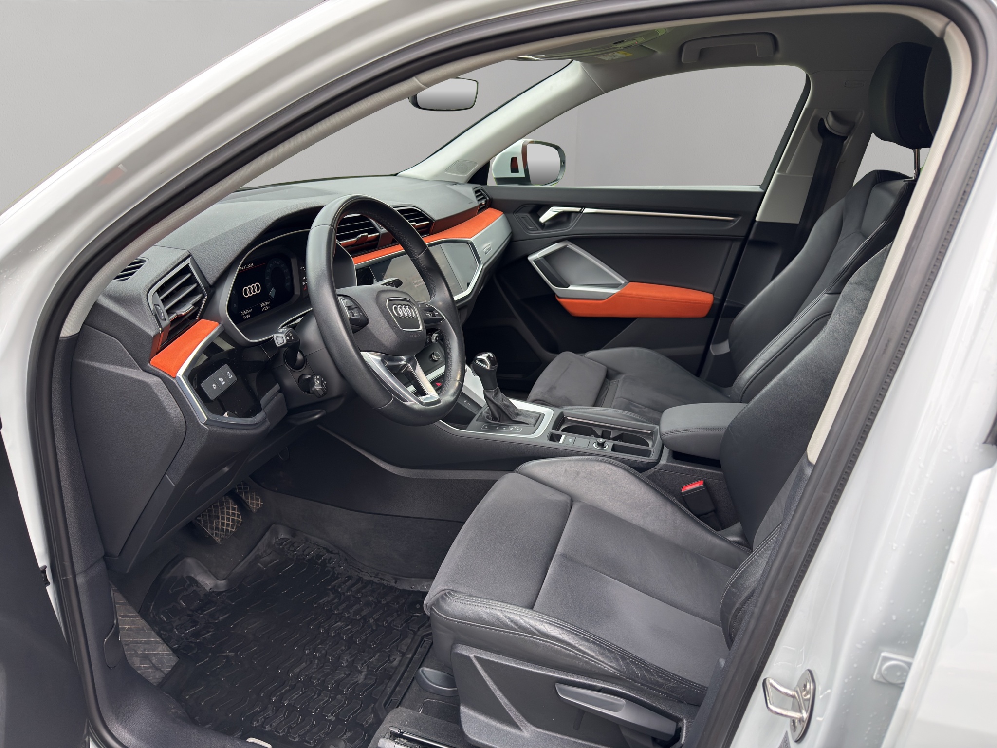 WAUZZZF39P1151990_09