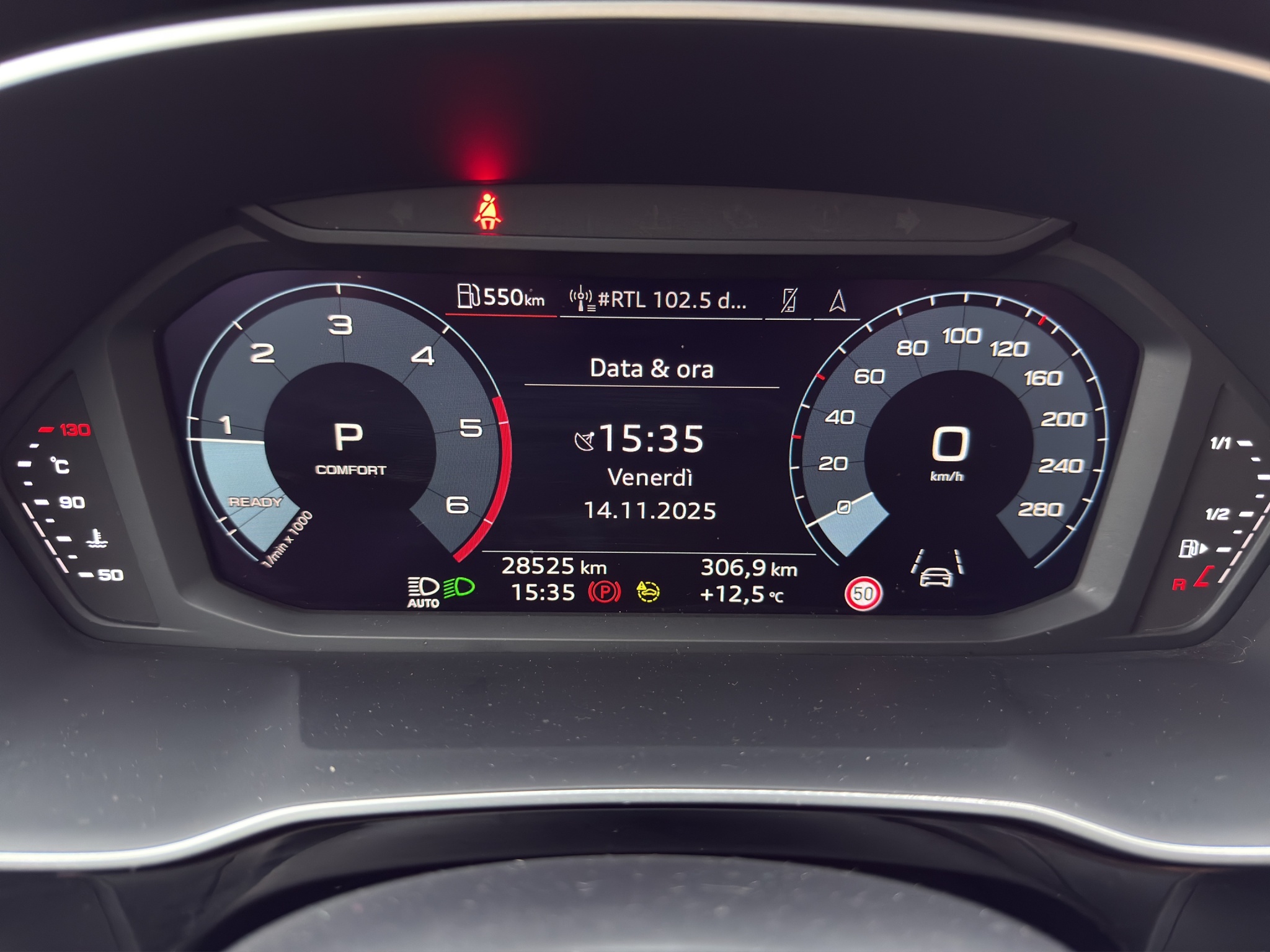 WAUZZZF39P1151990_11