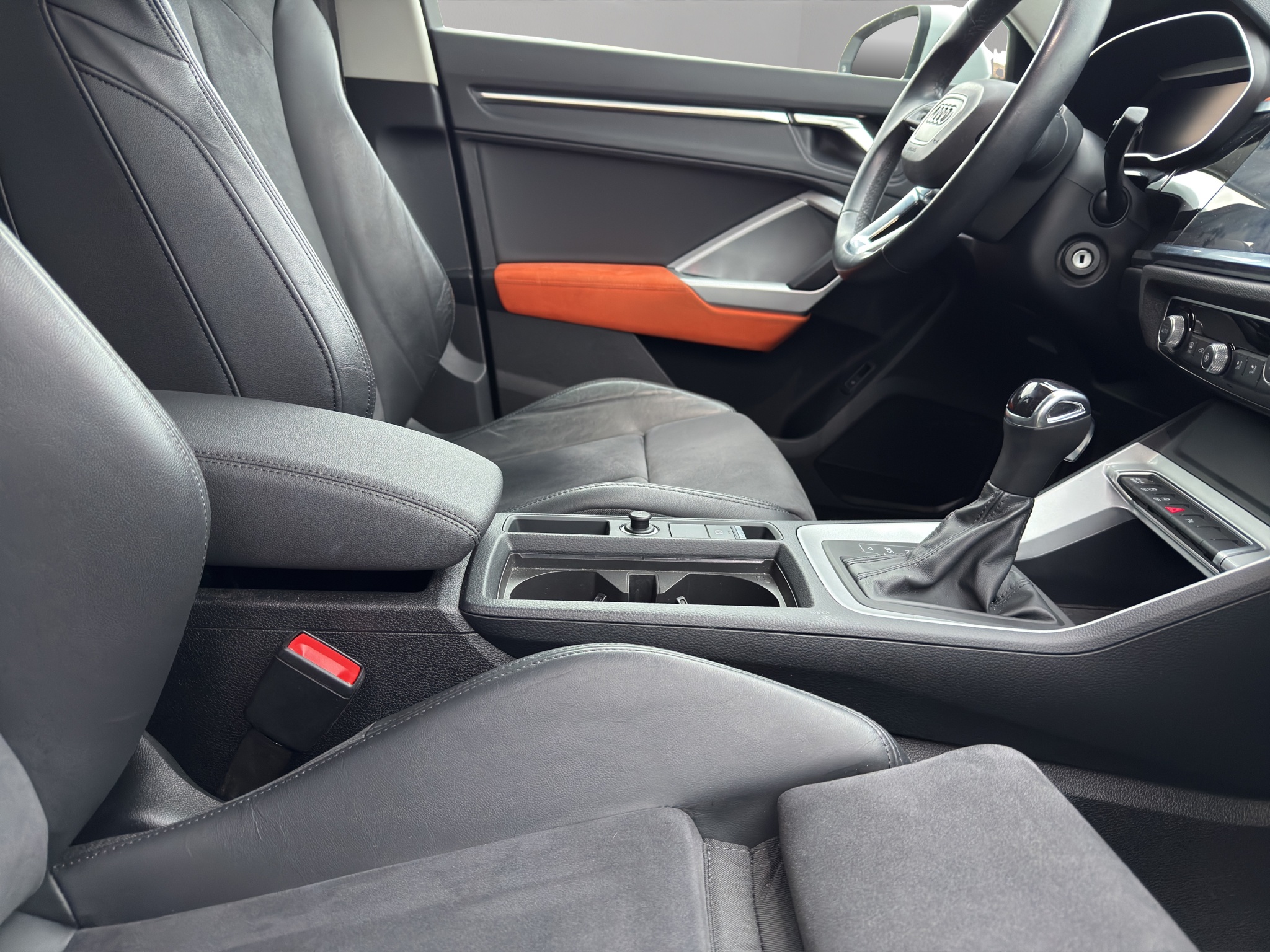 WAUZZZF39P1151990_24