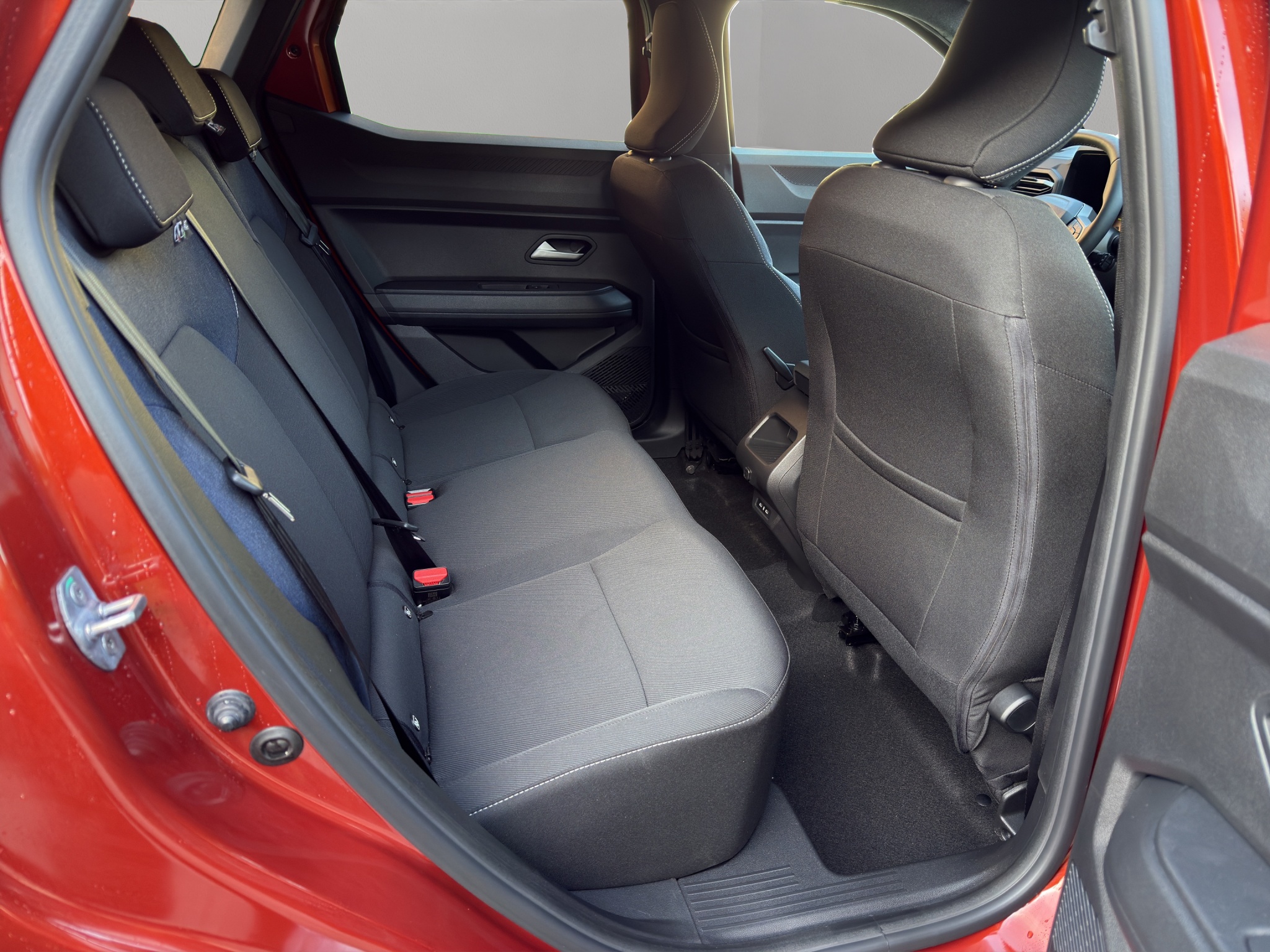 UU1DJF01275126284_19