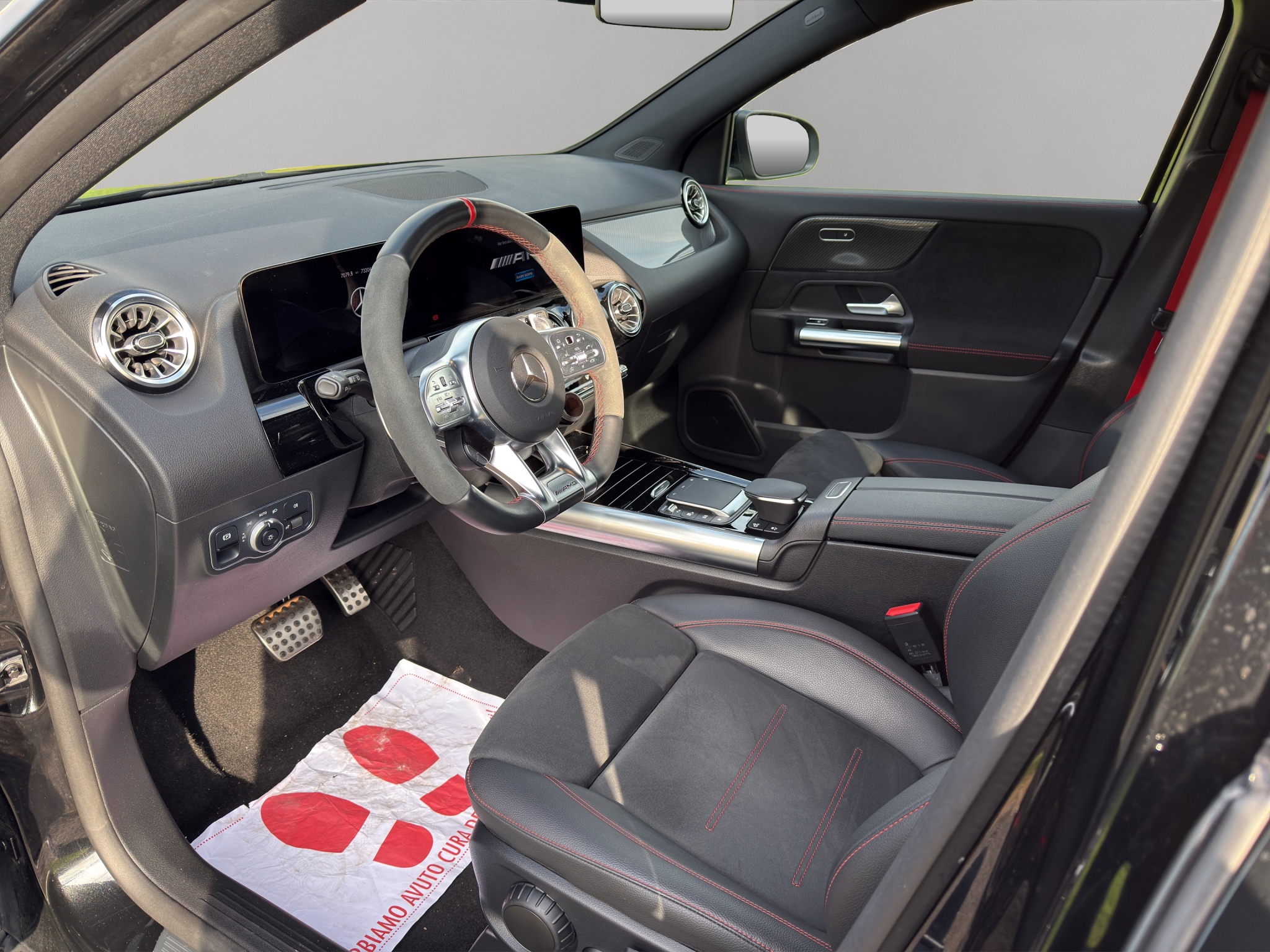 W1N2477541J911390_09