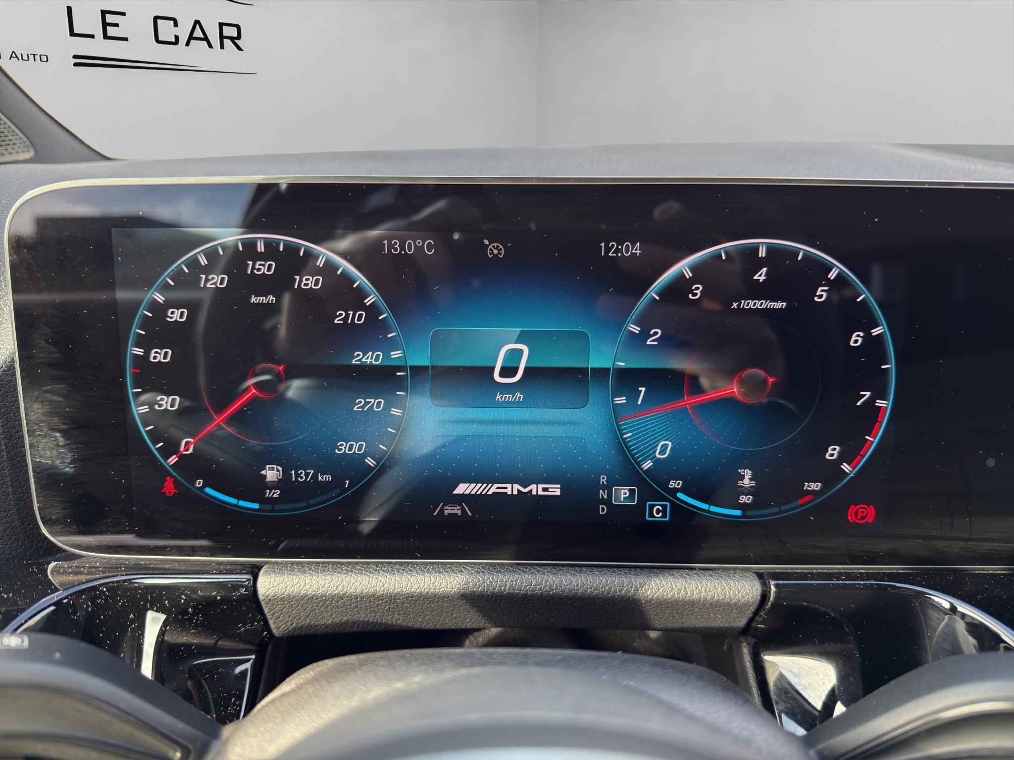 W1N2477541J911390_11