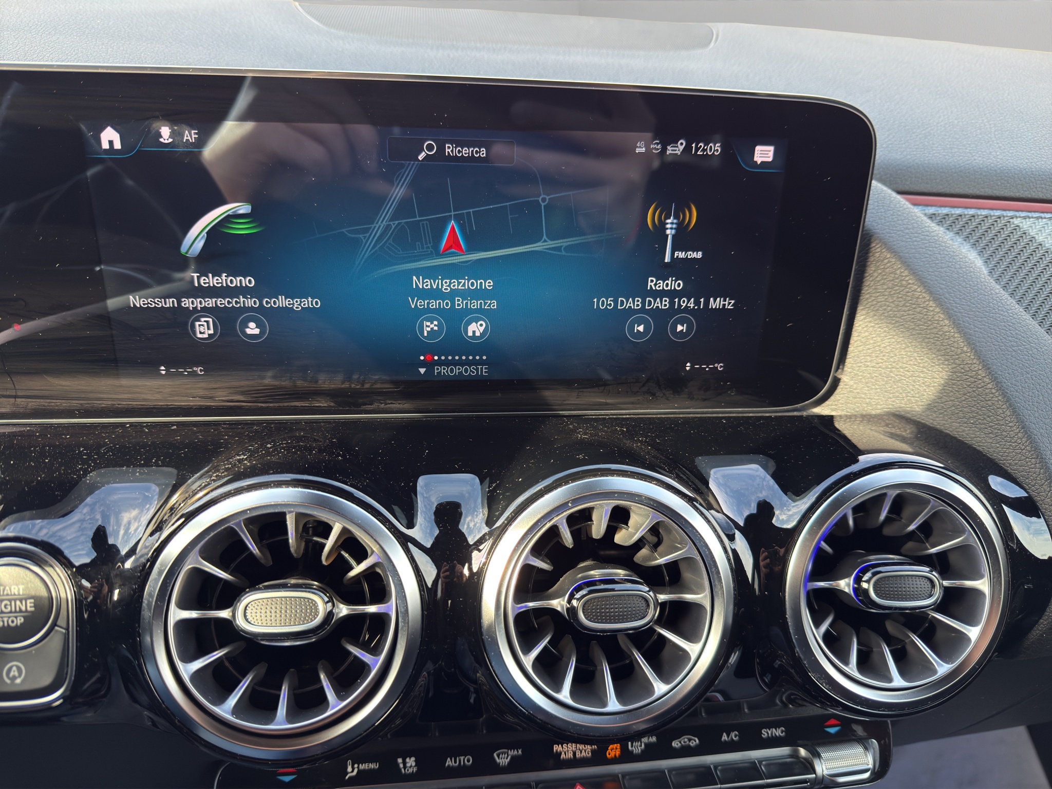 W1N2477541J911390_15