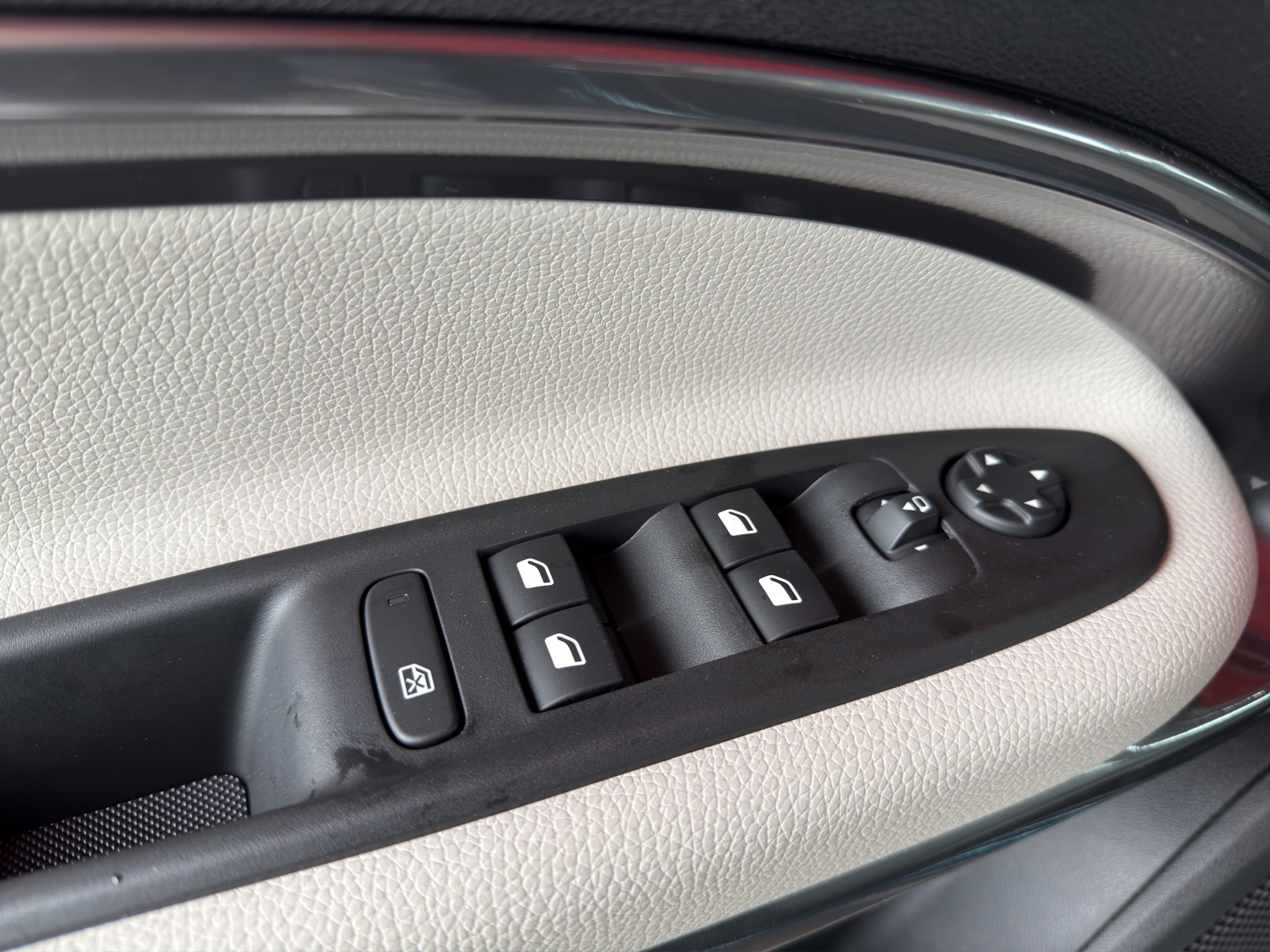 ZFASFBBT8SJ097041_12