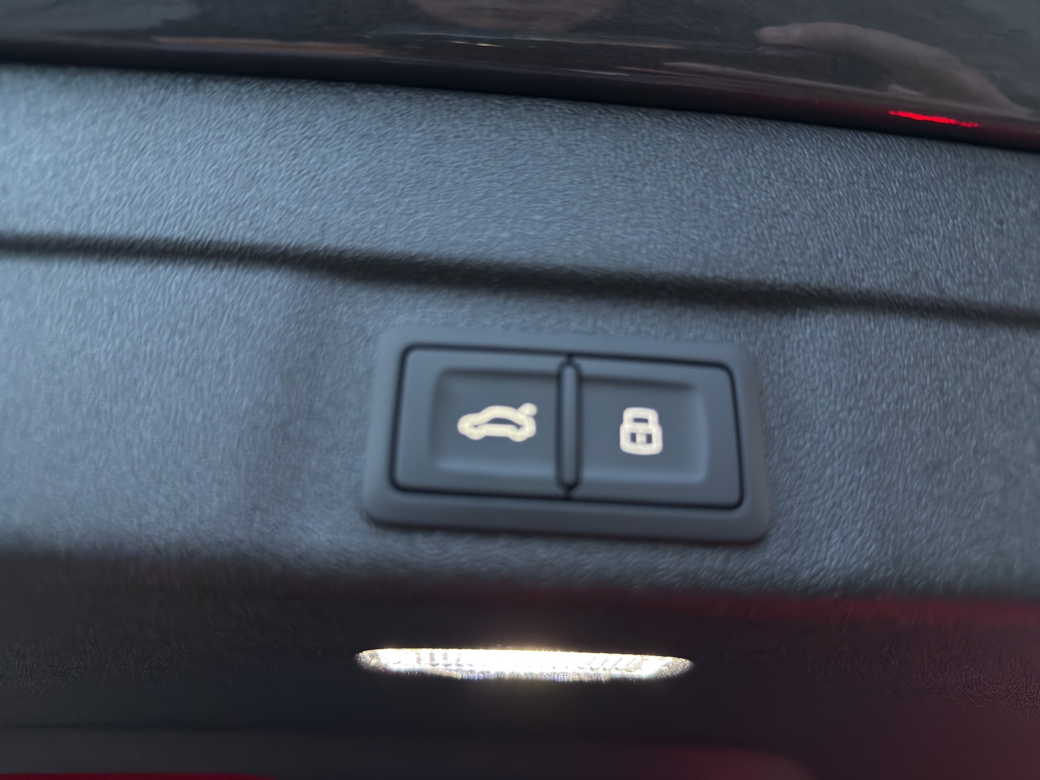 WAUZZZFU2SN091304_21