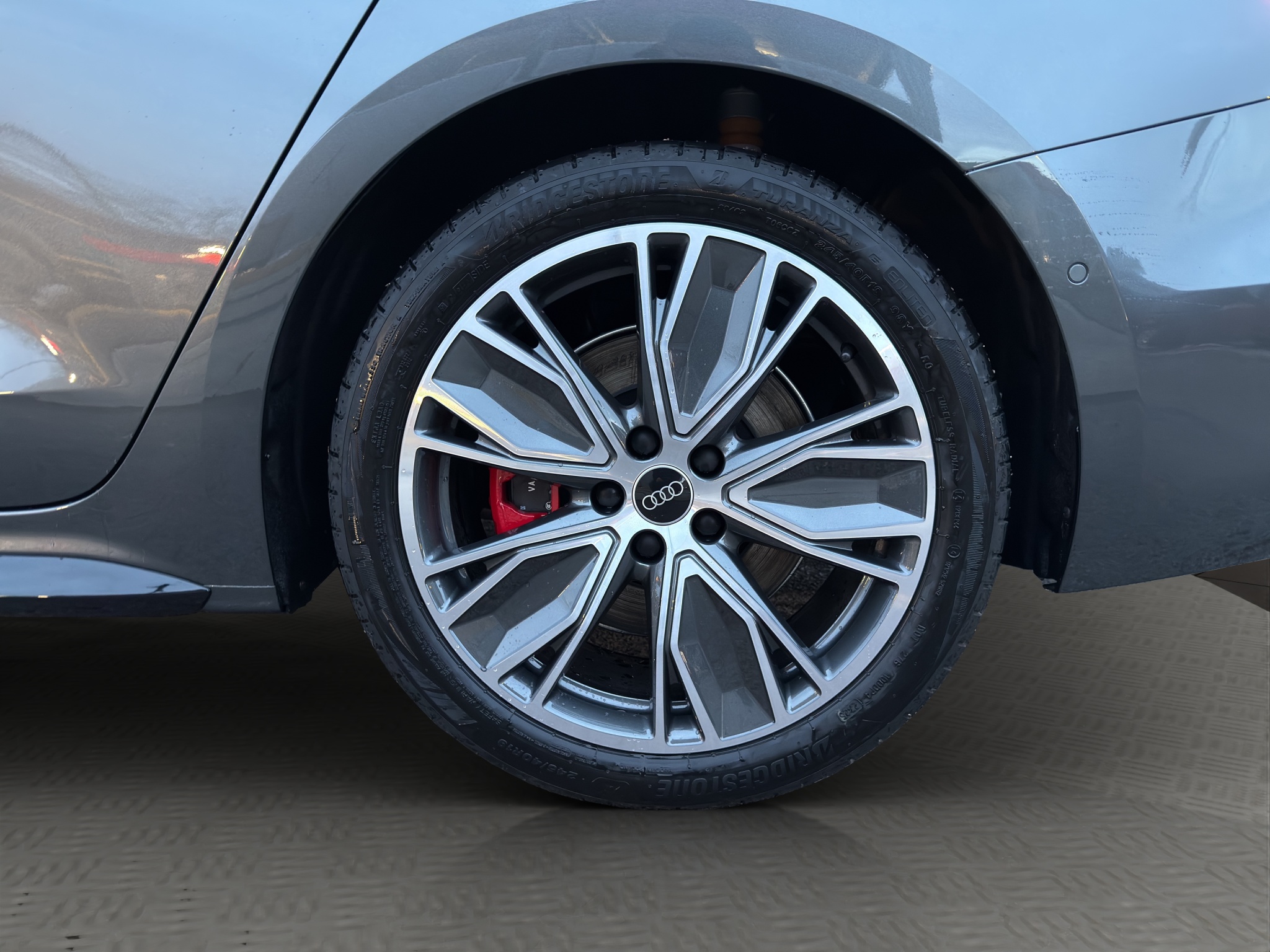 WAUZZZFU2SN091304_22