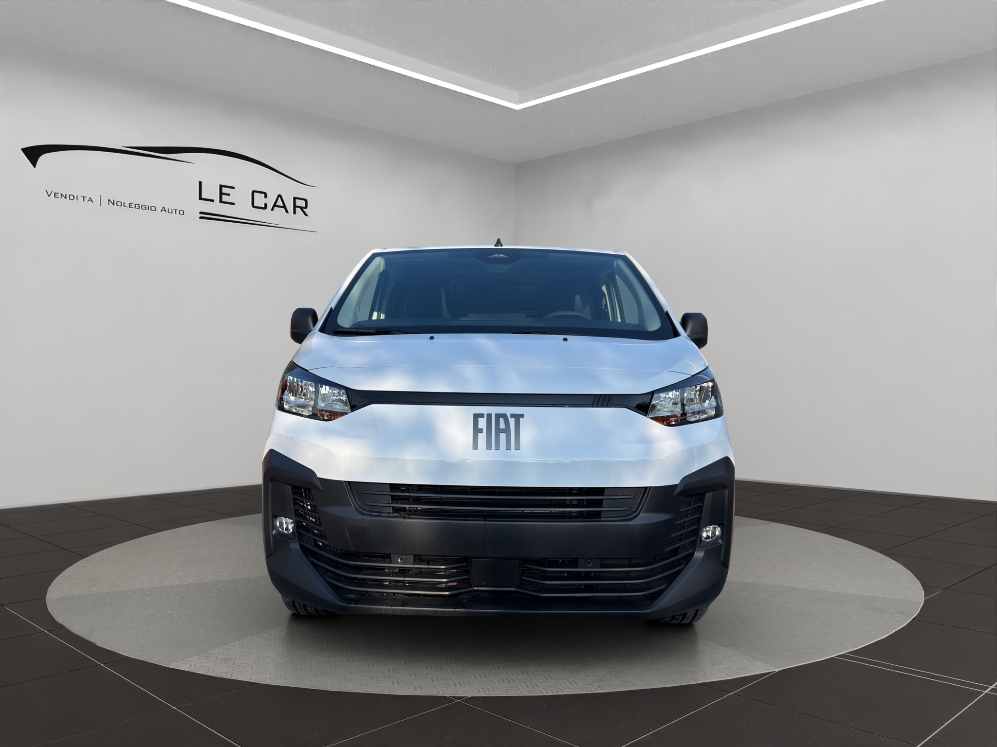 VXFVJYHVZTU370053_01