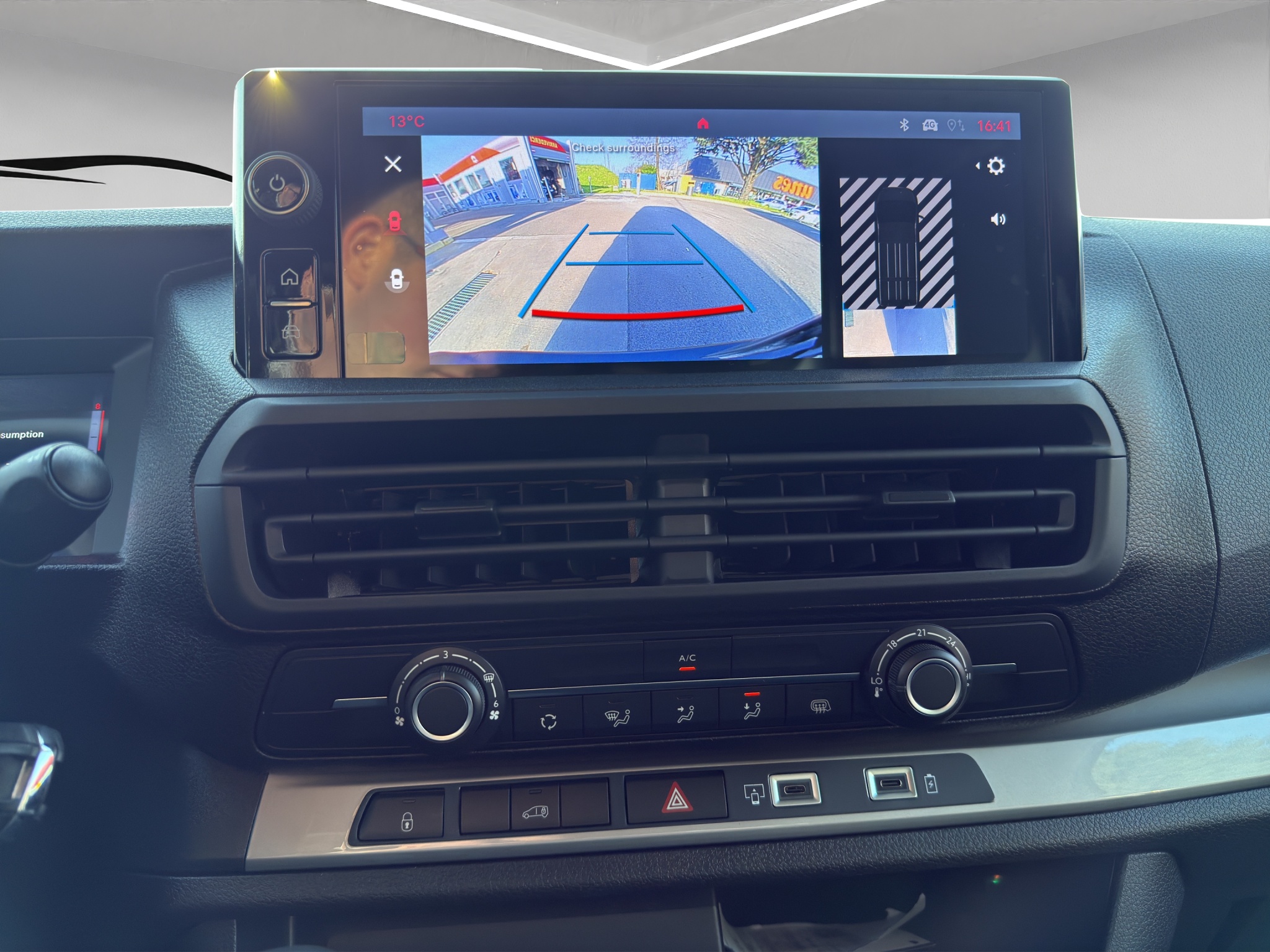 VXFVJYHVZTU370053_15