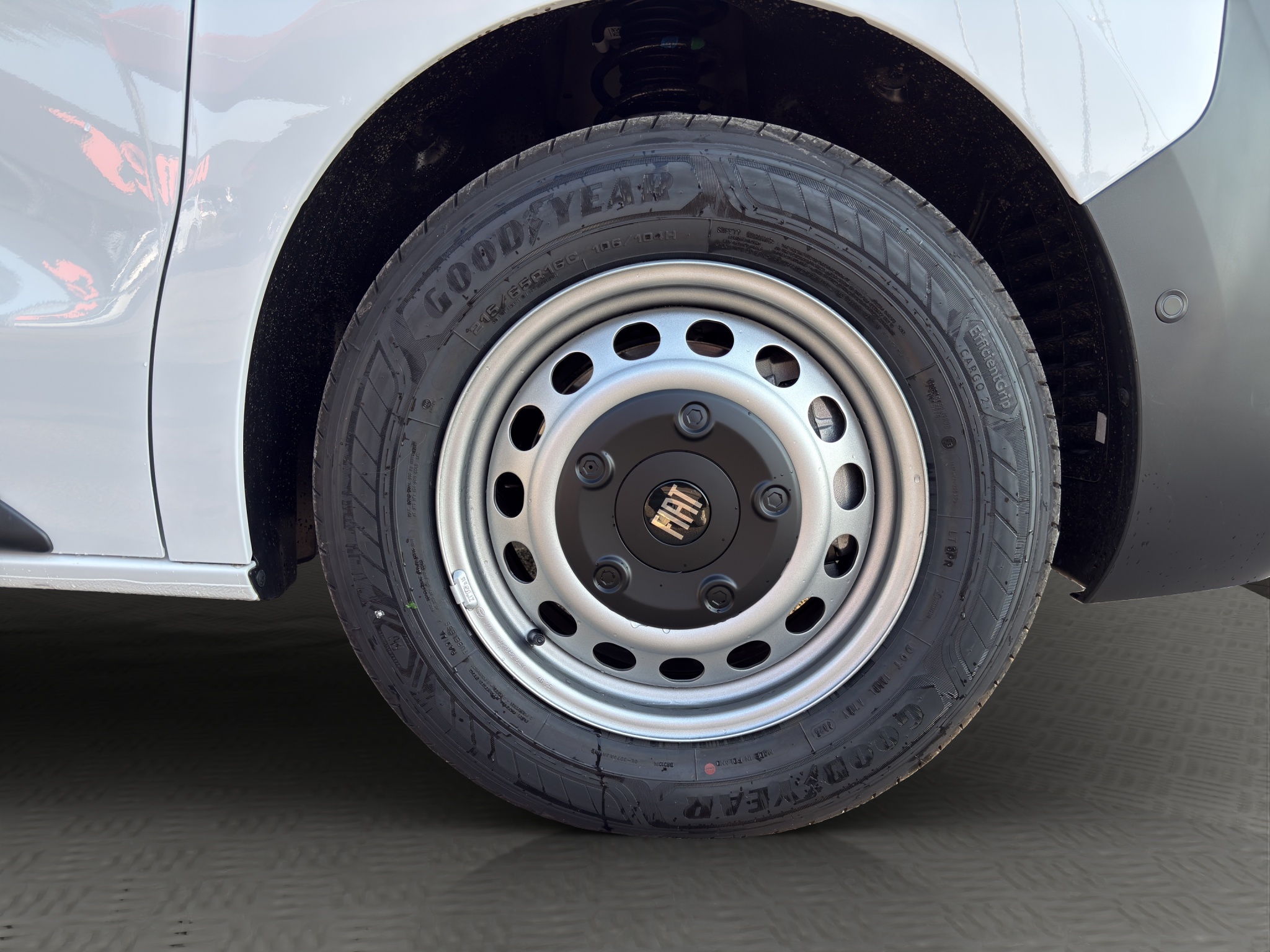 VXFVJYHVZTU370053_22