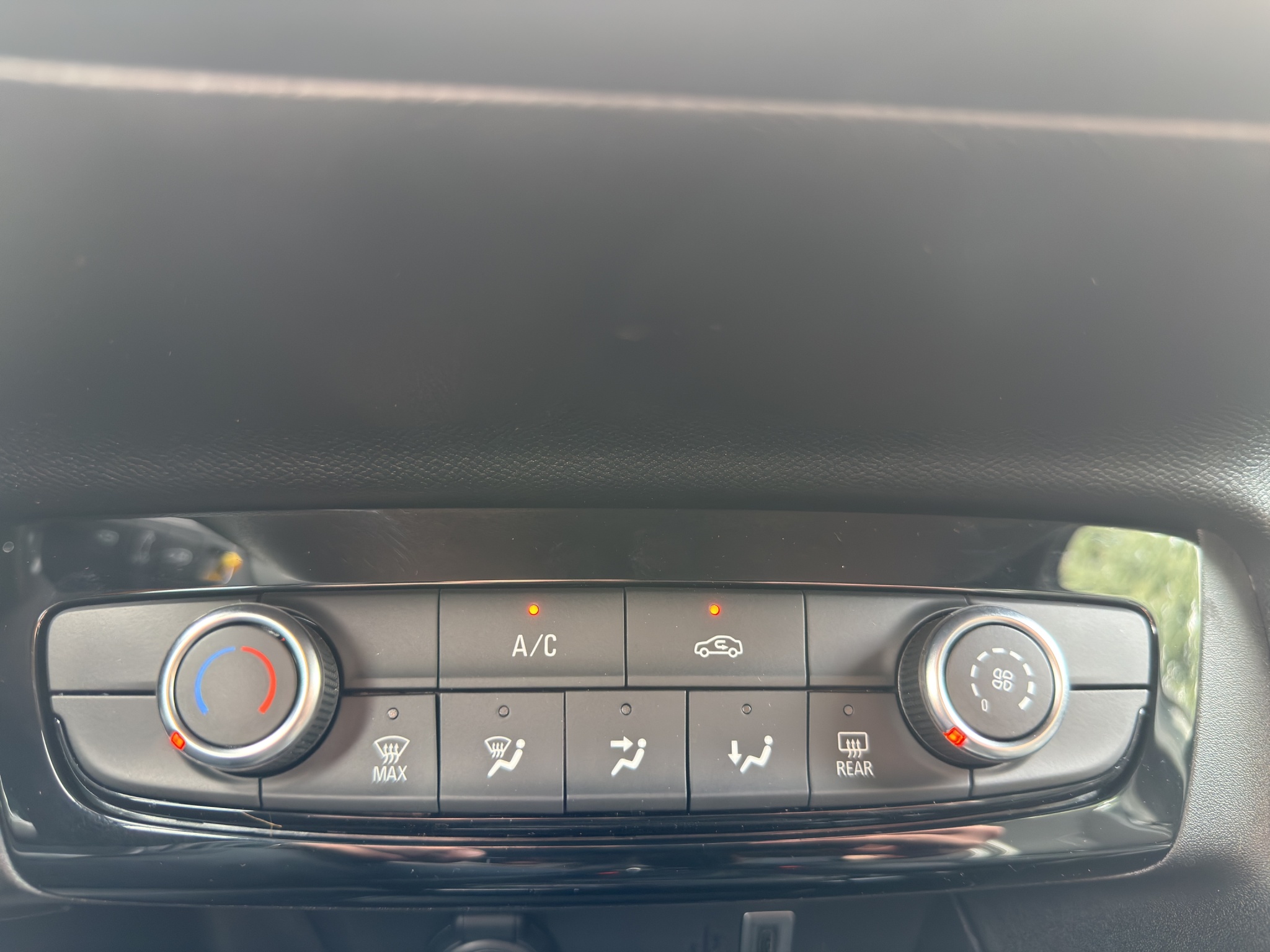 VAKUPHPVXT4037287_16