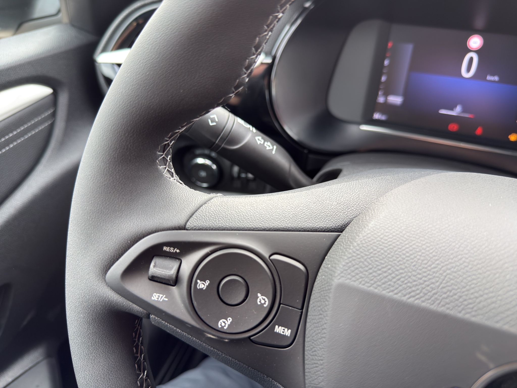 VAKUPHPVXT4037287_24